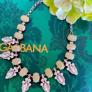 Adornable.u statement soft green and crystal necklace
